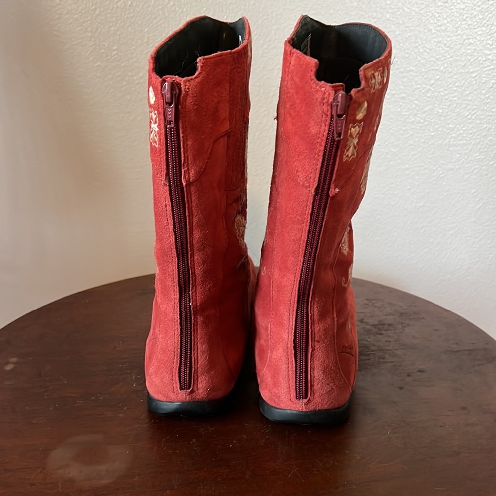Earth Red Embroidered Women's Boots - Picture 4 of 11